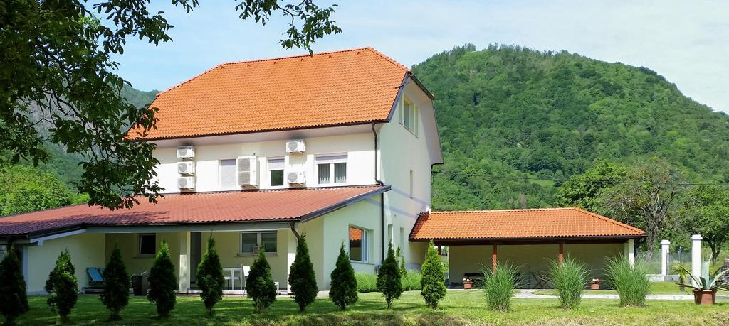 Apartments Volce Tolmin Buitenkant foto
